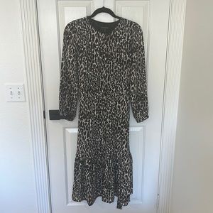 Banana Republic - Petite Size 8 - Dress - Leopard